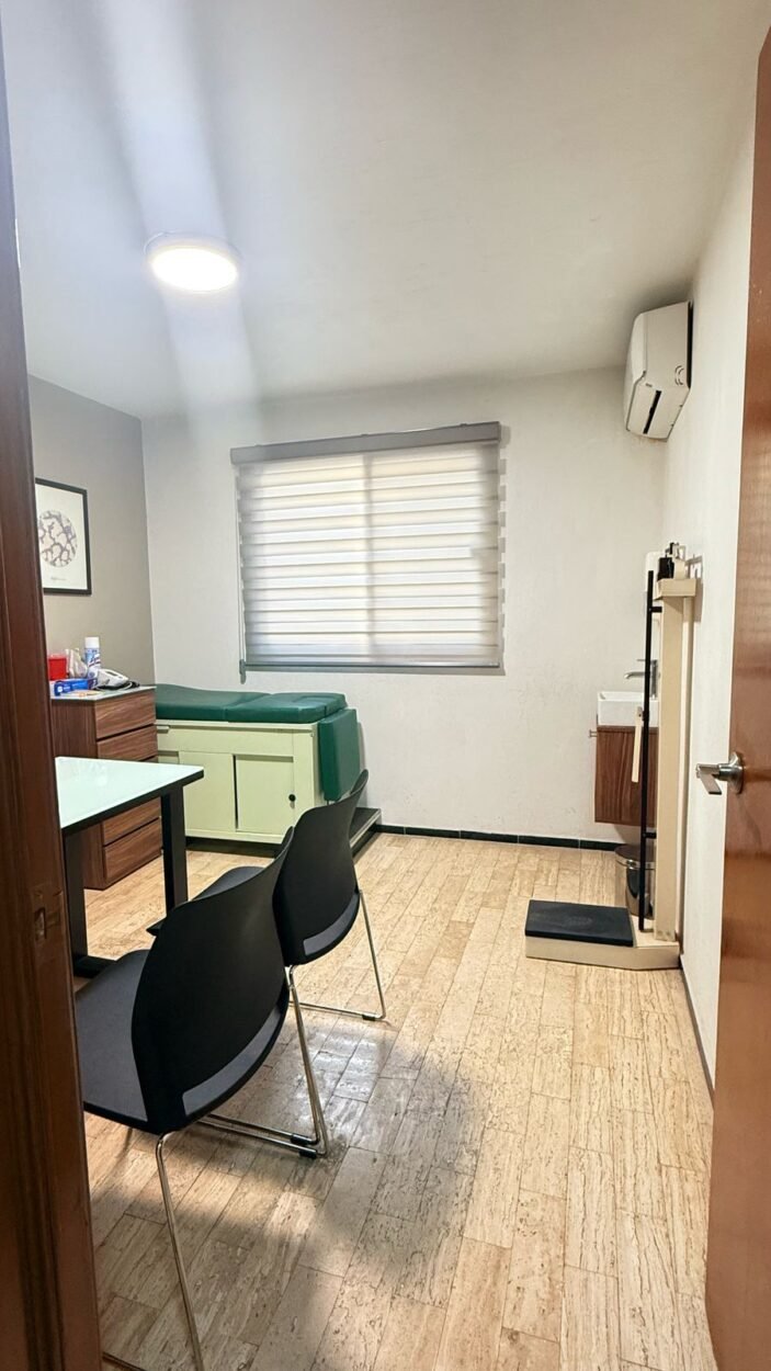 Sala de exploracion consultorio medico internista guadalajara zapopan